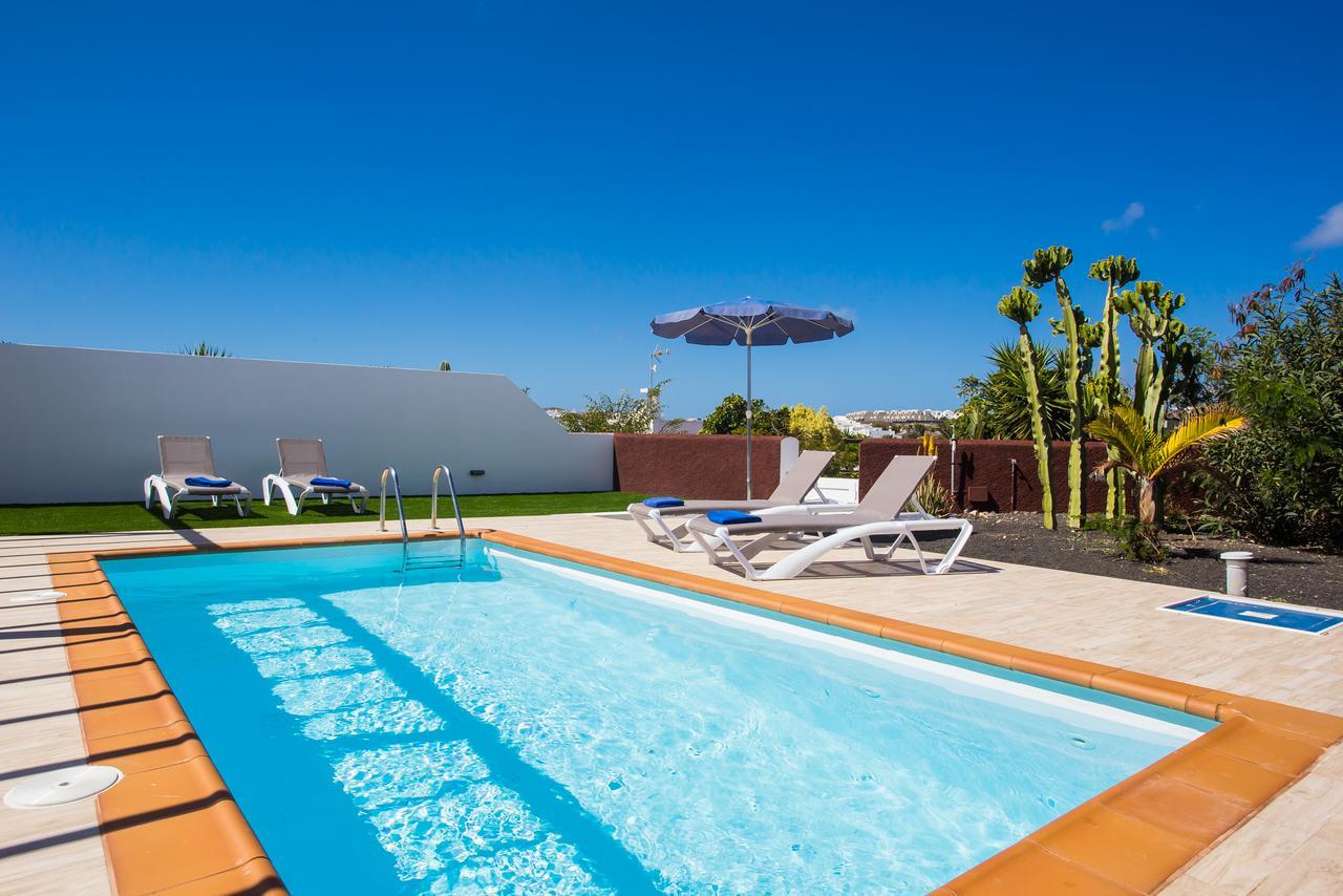 Las Marinas Deluxe Playa Blanca  Exteriör bild